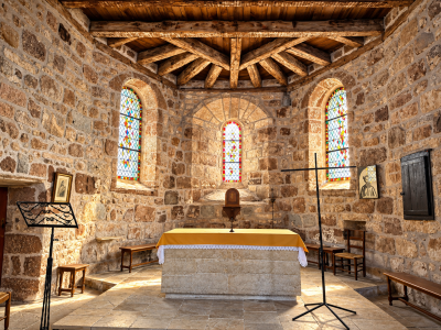 église 12ème siècle accès porte des morts